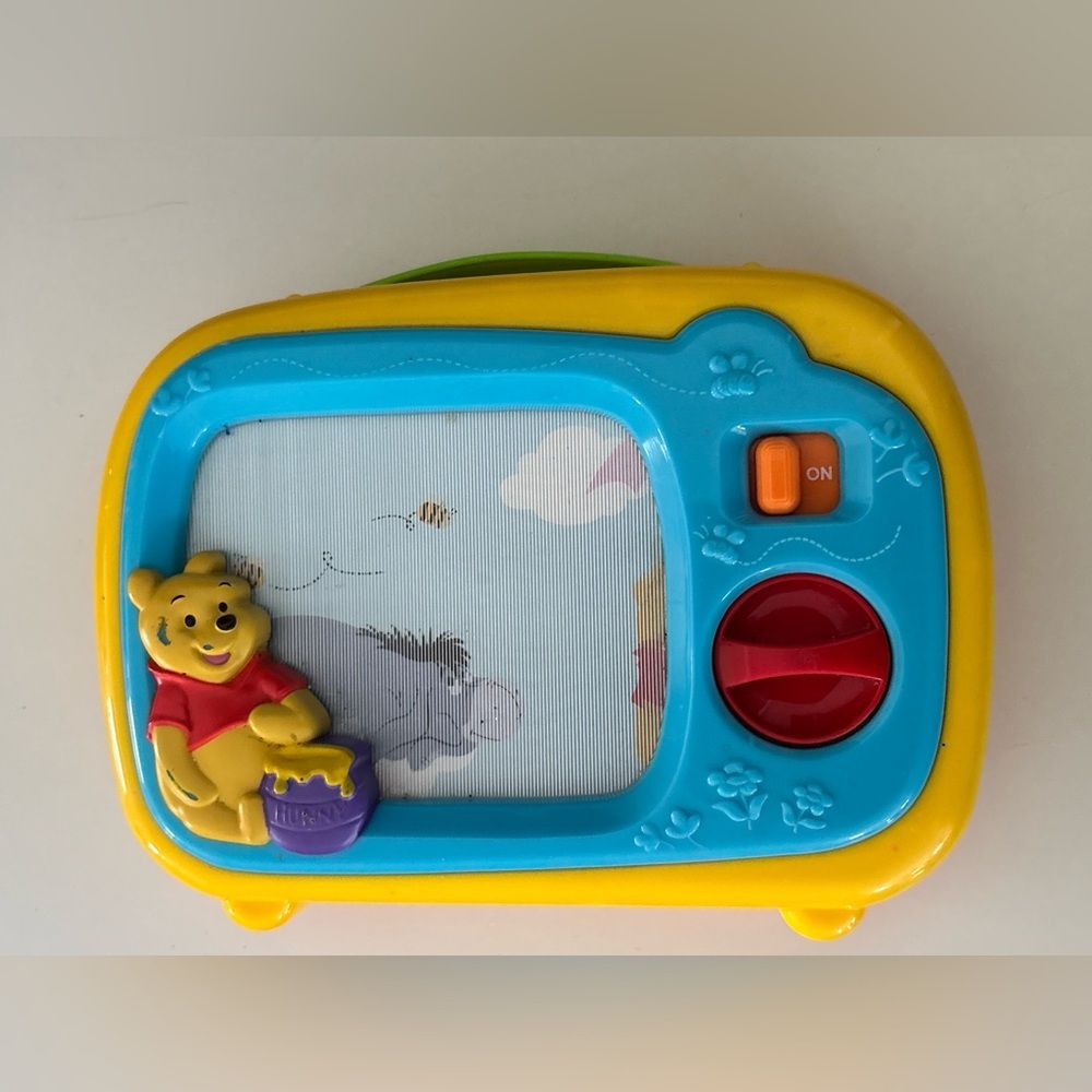 Kids Toy Disney Winnie The Pooh My First TV Wind-up Musical TV Tested/Working